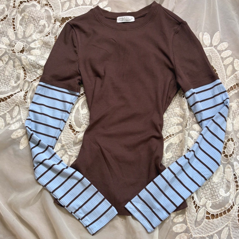 Y2K Bella Swan Brown Ribbed Layered Look Striped Sleeve Top XS